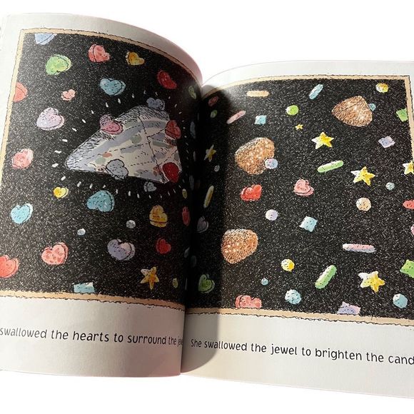 There Was An Old Lady Who Swallowed A Rose Scholastic Paperback Kid’s Book - Picture 3 of 5